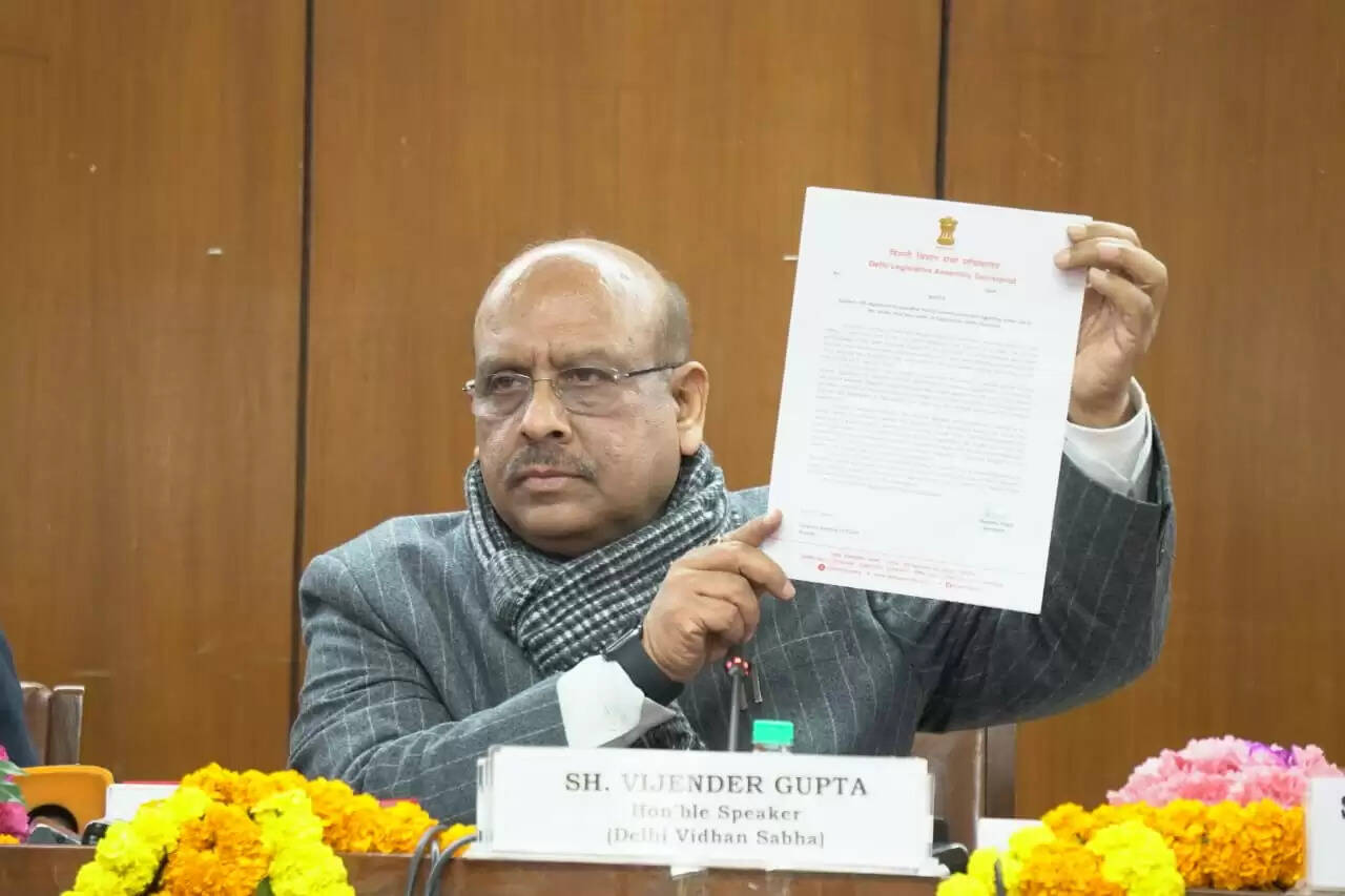 दिल्ली विधानसभा ने पंजाब के तीन अफसरों को भेजा नोटिसदिल्ली विधानसभा ने पंजाब के तीन अफसरों को भेजा नोटिस