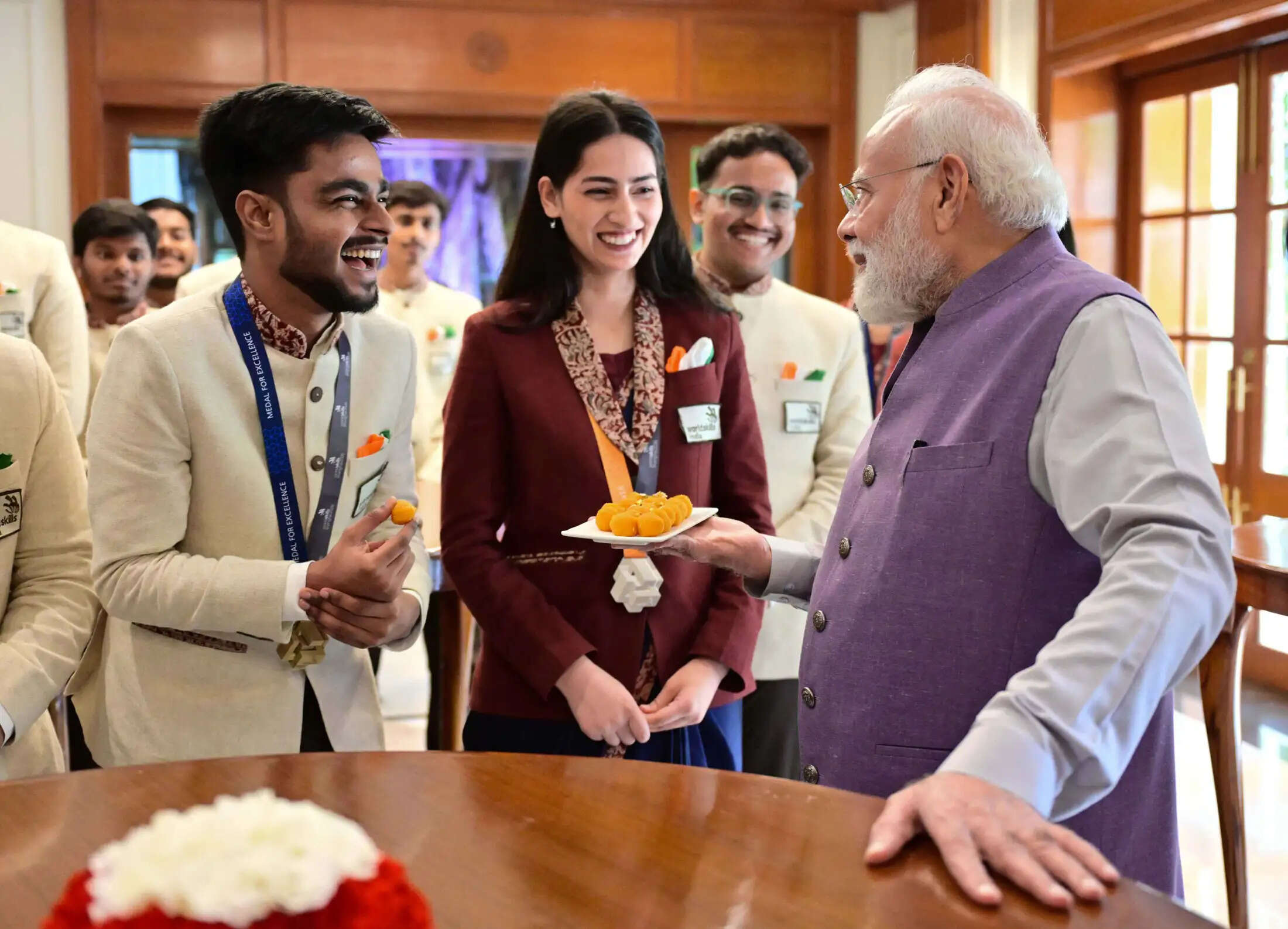 &nbsp;&nbsp;अंत्योदय परिवारों को पशुपालन के लिए सस्ते ऋण के साथ प्रति लीटर दूध पर प्रोत्साहन राशि भी मिलेगी