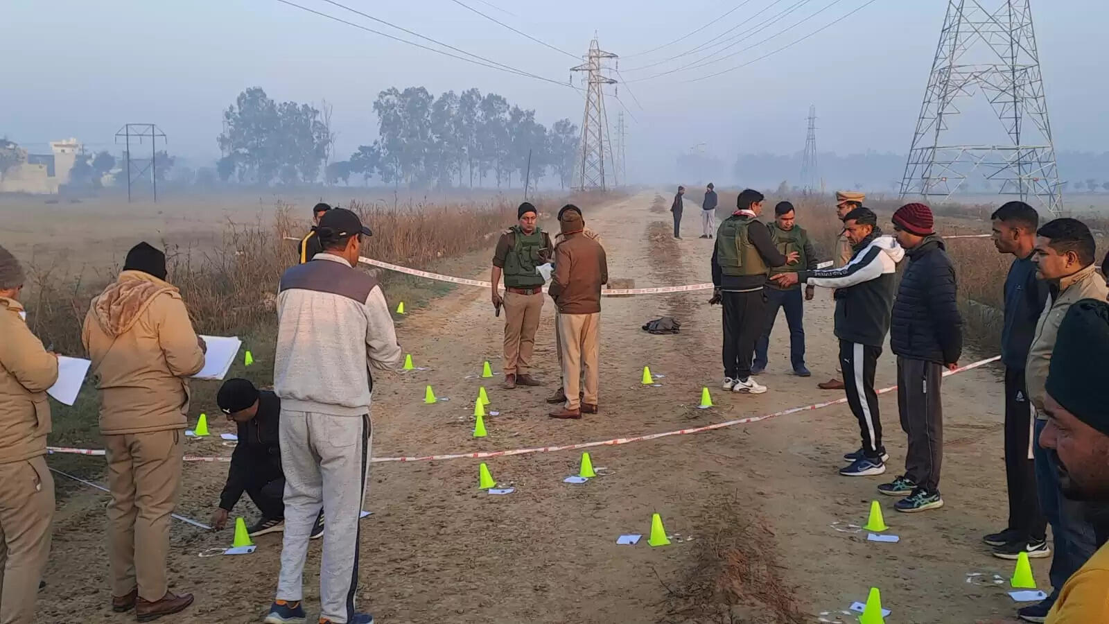 &nbsp;&nbsp;मुठभेड़ में तीन आरोपी दबोचे
