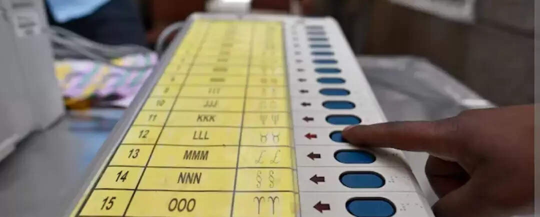 चुनाव सुधार- डाक मतपत्रों की गिनती के बाद होगी ईवीएम के अंतिम दो चरणों की गिनती