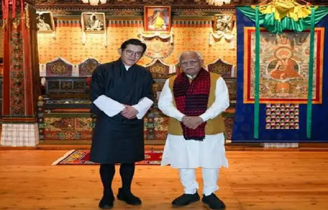 &nbsp;&nbsp;भूटान नरेश से मिले मनोहर लाल, दोनों देशों की प्रगाढ़ मैत्री को सराहा