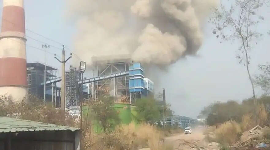 &nbsp;&nbsp;&nbsp;छत्तीसगढ़ के सक्ती में वेदांता पावर प्लांट में बॉयलर ब्लास्ट में 9 मजदूरों की मौत, कई गंभीर