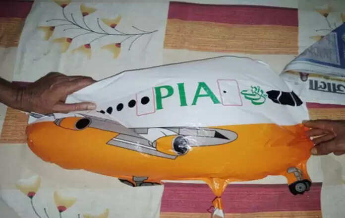 &nbsp;&nbsp;उत्तरी कश्मीर में नियंत्रण रेखा के निकट &lsquo;पाकिस्तानी झंडा&rsquo; लगे दस गुब्बारे बरामद