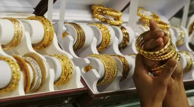 काठमांडू में दो करोड़ के अवैध सोने- चांदी के गहने सहित नौ भारतीय गिरफ्तार