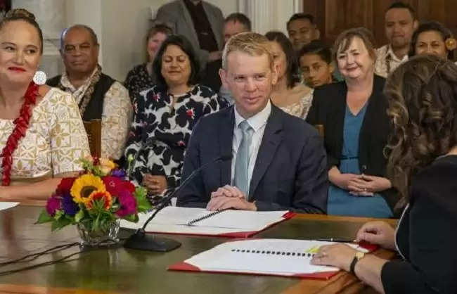 क्रिस हिपकिंस बने न्यूजीलैंड के नए प्रधानमंत्री, कारमेल सेपुलोनी उपप्रधानमंत्री