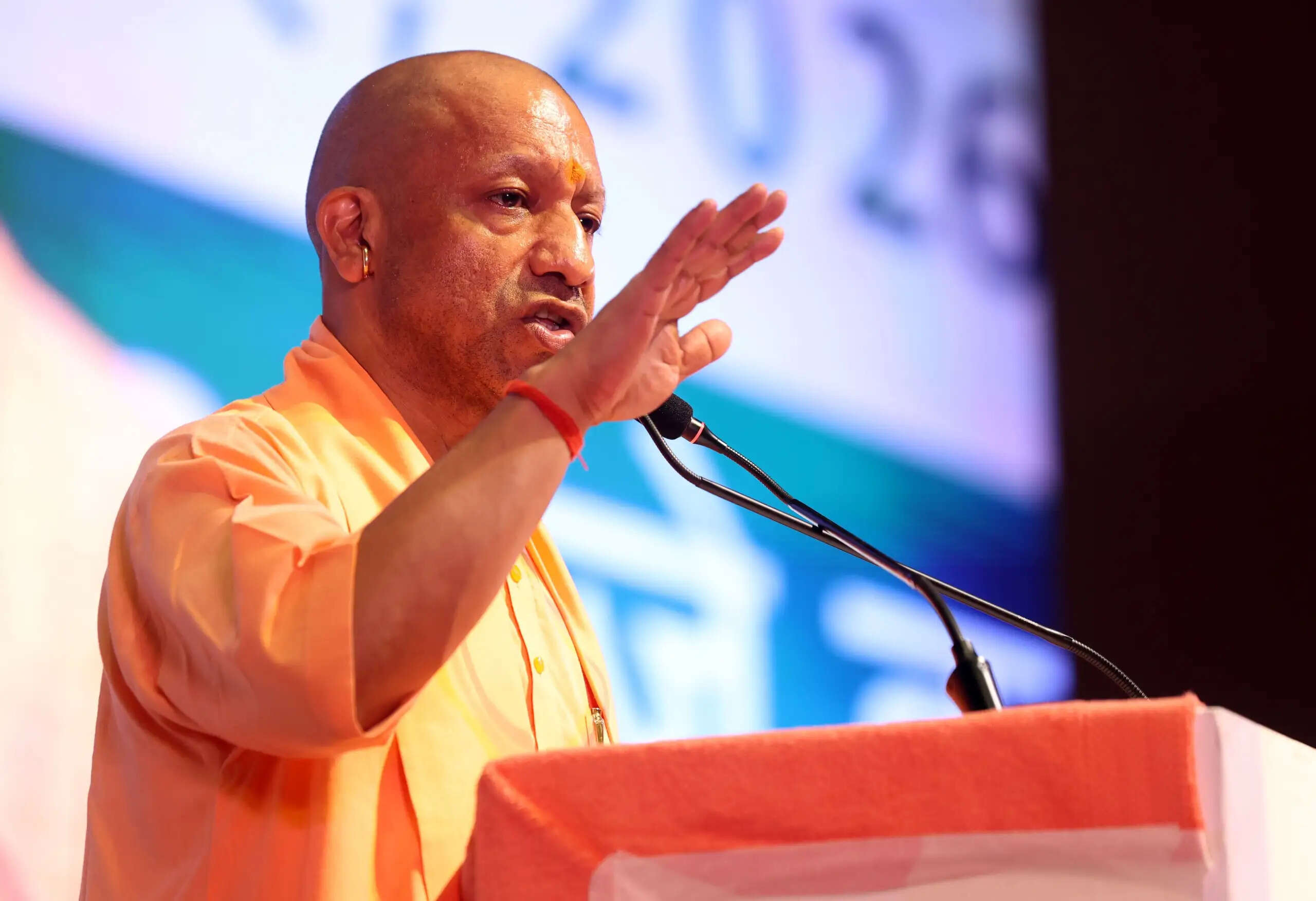&nbsp;हिन्दू आस्था के साथ खिलवाड़ करने वाले वक्फ की लूट पर कभी नहीं बोले : आदित्यनाथ