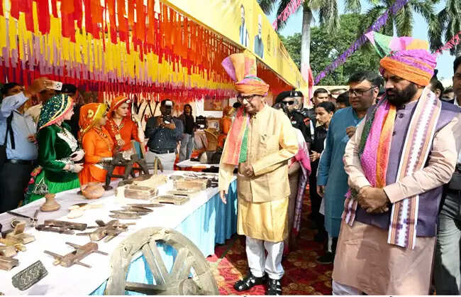 &nbsp;प्रदेशवासियों की कड़ी मेहनत से समृद्ध हुआ हरियाणा : राज्यपाल असीम घोष