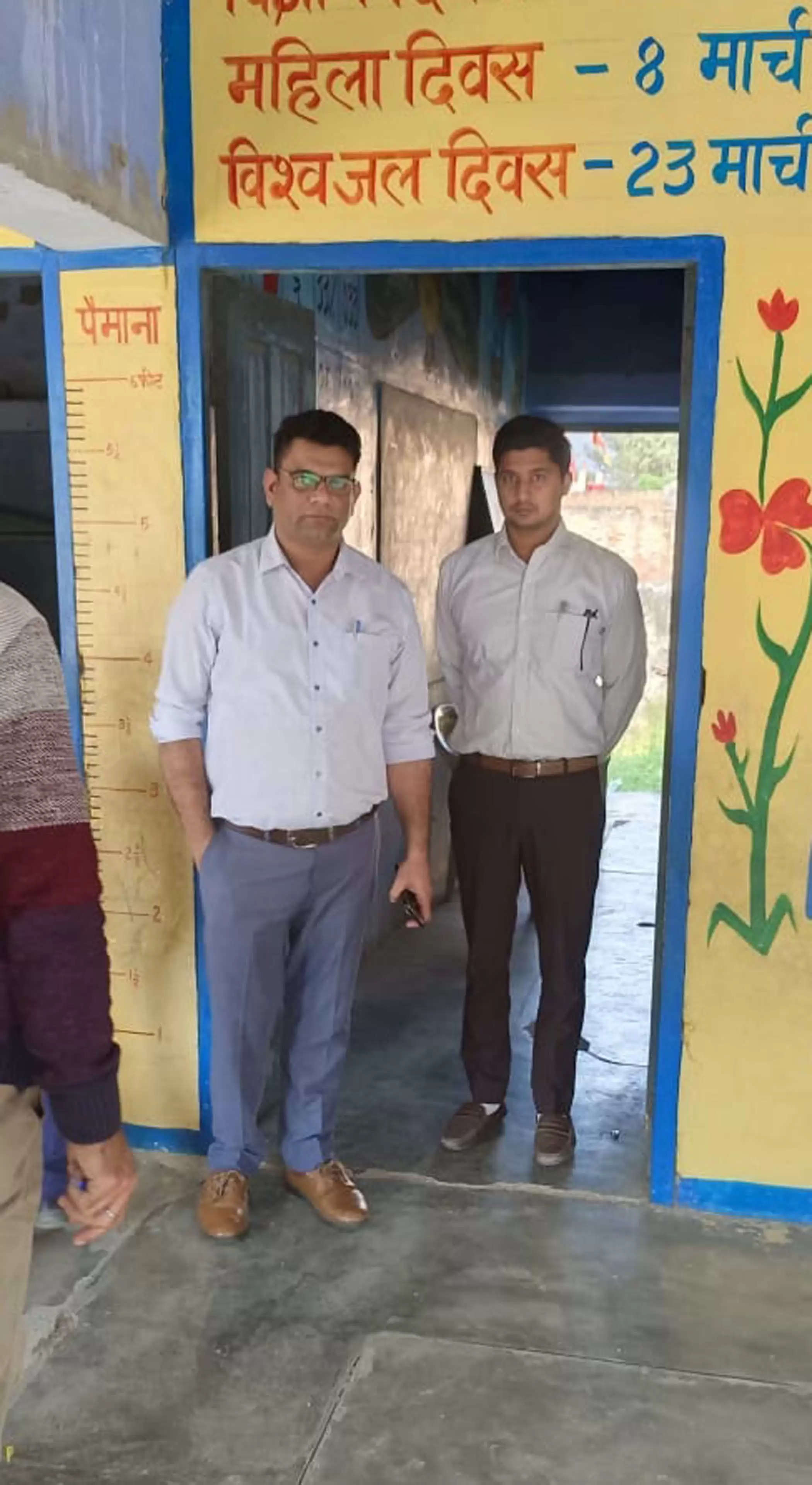 नगराधीश ने भूना क्षेत्र के गांवों में किया मतदान केंद्रों का निरीक्षण