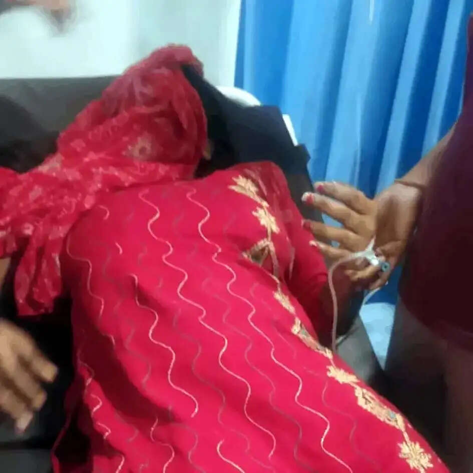 हरियाणा के हिसार में कांवड़ तीर्थयात्रियों के समूह पर फायरिंग, दंपति व 12 वर्षीय बेटी को लगी गाेली
