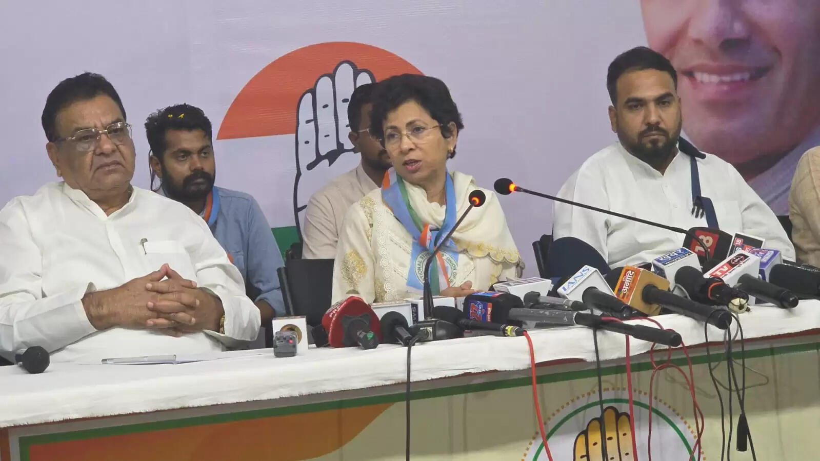 भोपाल में सांसद सैलजा बोलीं-पैसा ही नहीं हैं, तो लॉड्रिंग कहां से हुई