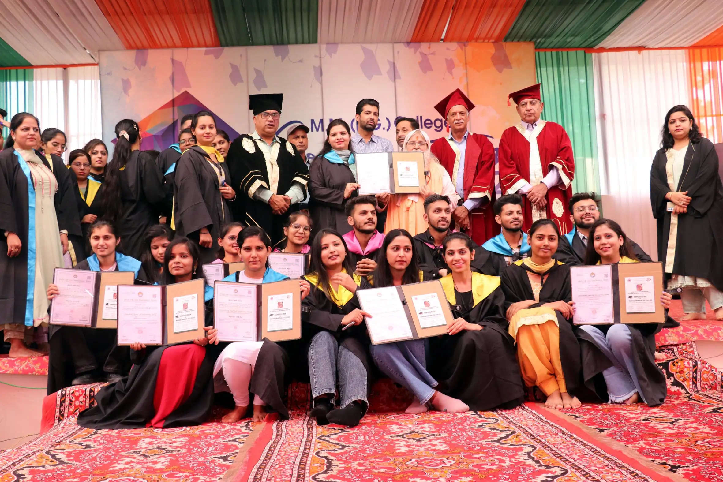  एमएम कॉलेज में दीक्षांत समारोह, स्वामी दिव्यानंद महाराज ने 600 विद्यार्थियों को प्रदान की डिग्रियां