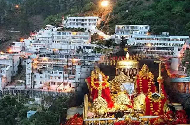 &nbsp;माता वैष्णो देवी की तीर्थयात्रा लगातार 11वें दिन स्थगित, कटरा आधार शिविर वीरान