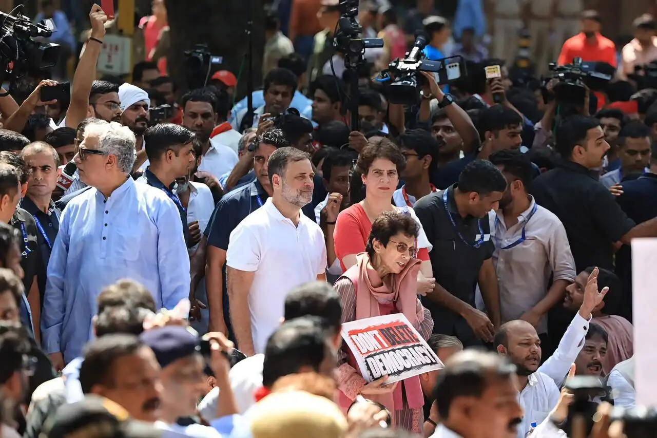 &nbsp;सरकार बताए - मंडियों में फसल पहुंचने के बाद भी किसान को समय पर एम एसपी क्यों नहीं मिल रहा : कुमारी सैलजा
