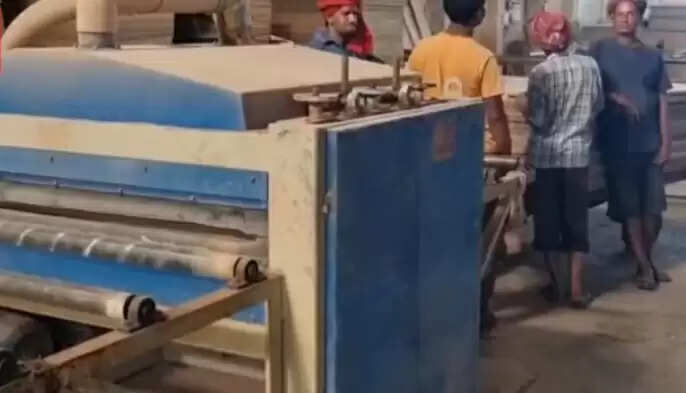 प्रसिद्ध प्लाईवुड उद्योग बंद होने की कगार पर : जेके बिहानी