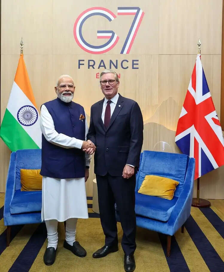 &nbsp;जी-7 सम्मेलन में दिखी भारतीय कूटनीति, पीएम मोदी ने ब्रिटेन, यूएई, जापान, मिस्र और केन्या के नेताओं से की मुलाकात