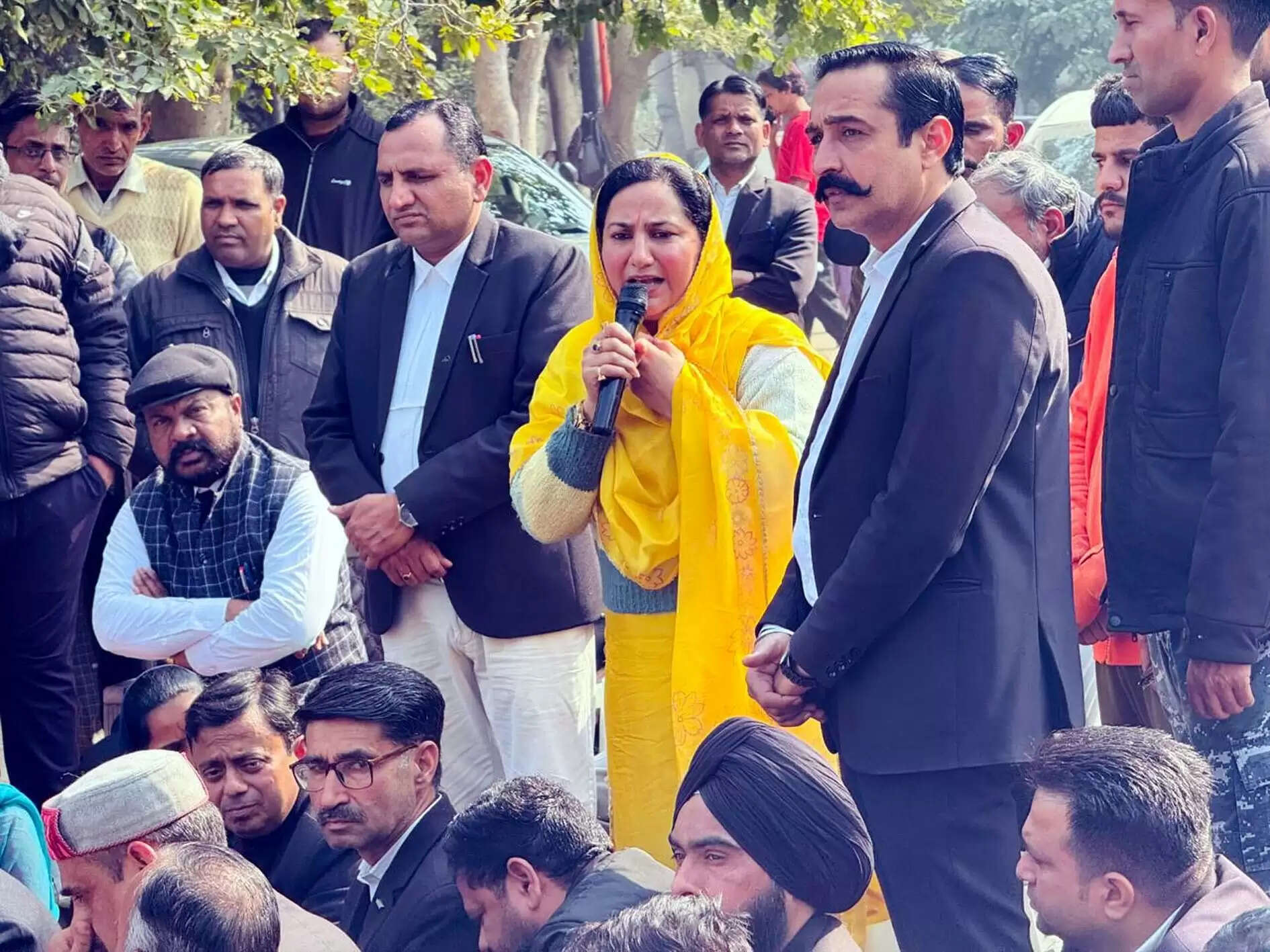 &nbsp;वकीलों के आत्मसम्मान और न्याय की लड़ाई में इनेलो उनके साथ : सुनैना चौटाला​​​​​​​