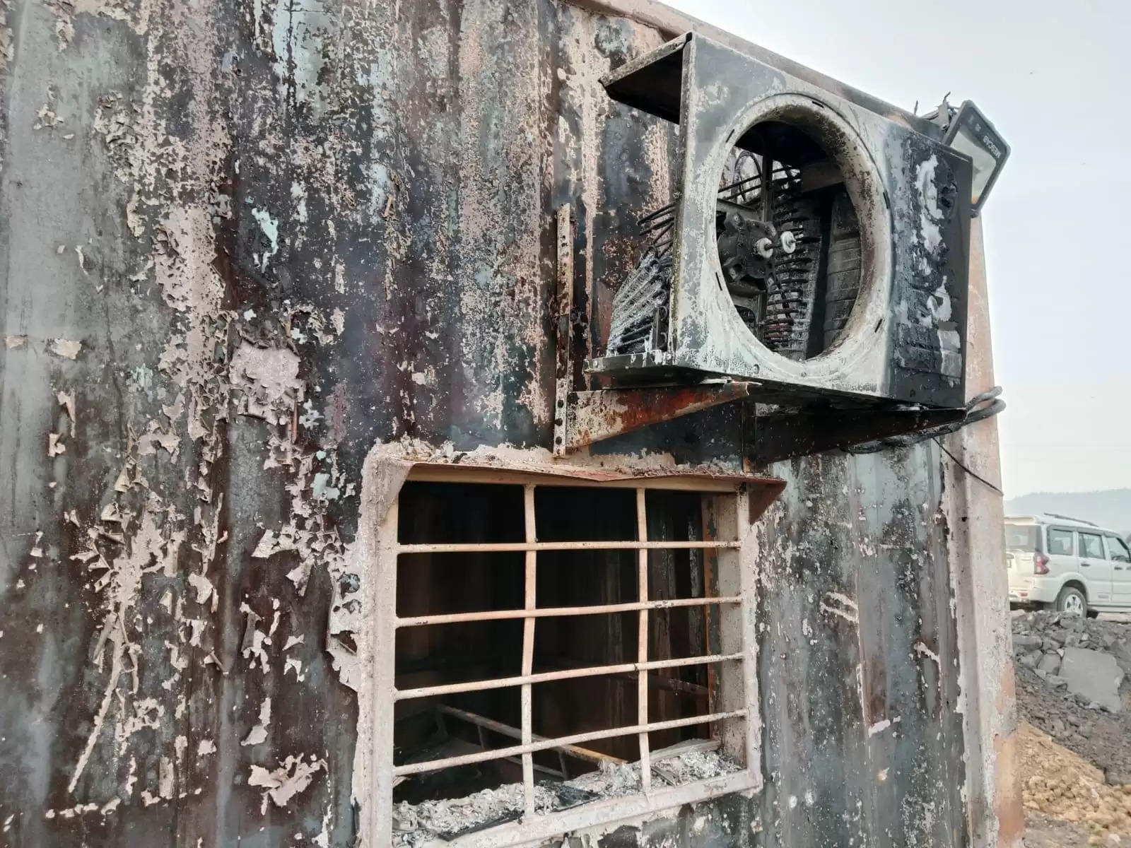 तुबेद कोलियरी के कांटा घर में उग्रवादियों ने लगाई आग, सुरक्षाकर्मियों को पीटा 