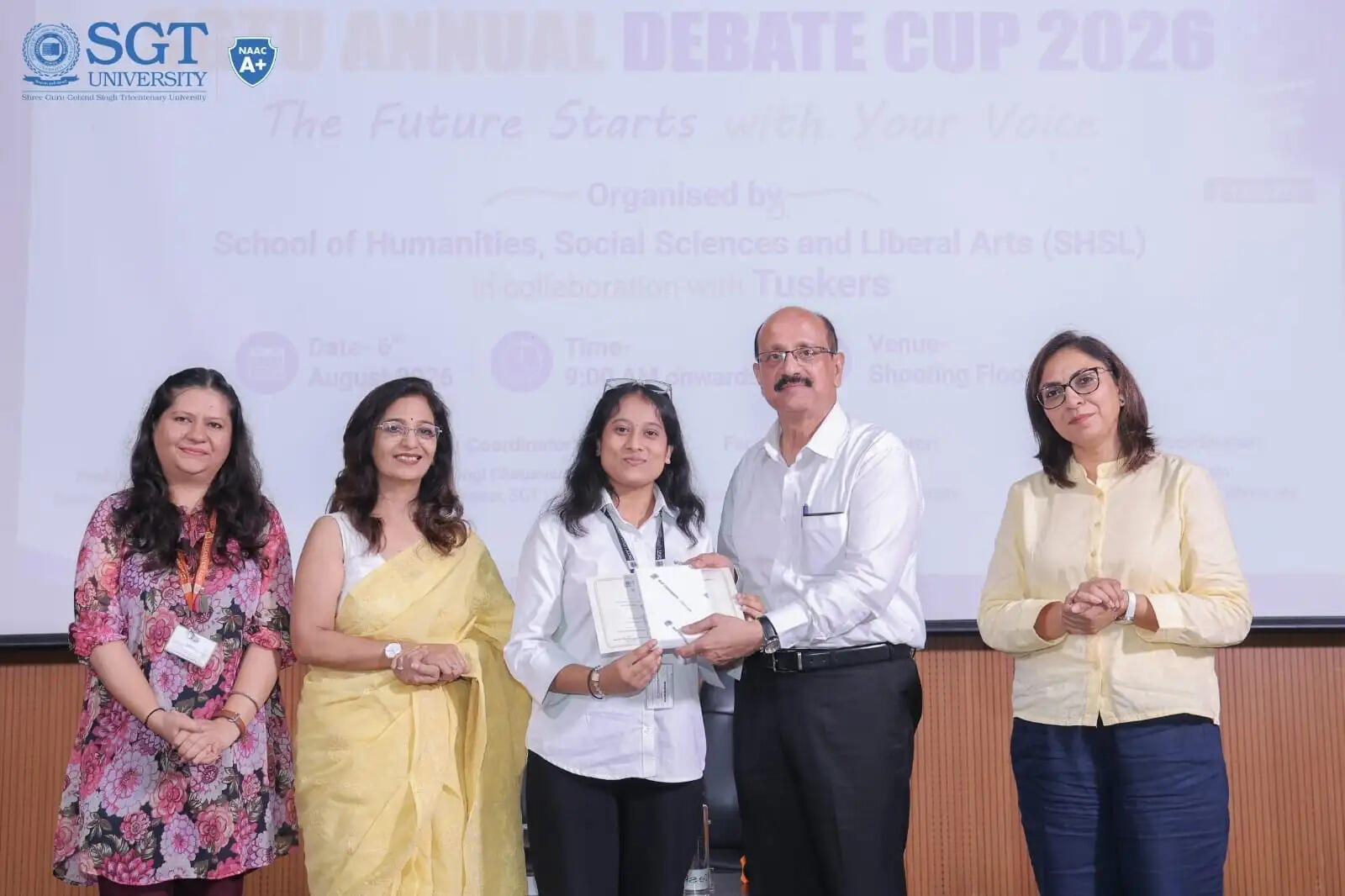 प्रथम एनुअल डिबेट कप में छात्रों ने उत्कृष्ट शोध, तार्किक चिंतन का किया प्रदर्शन