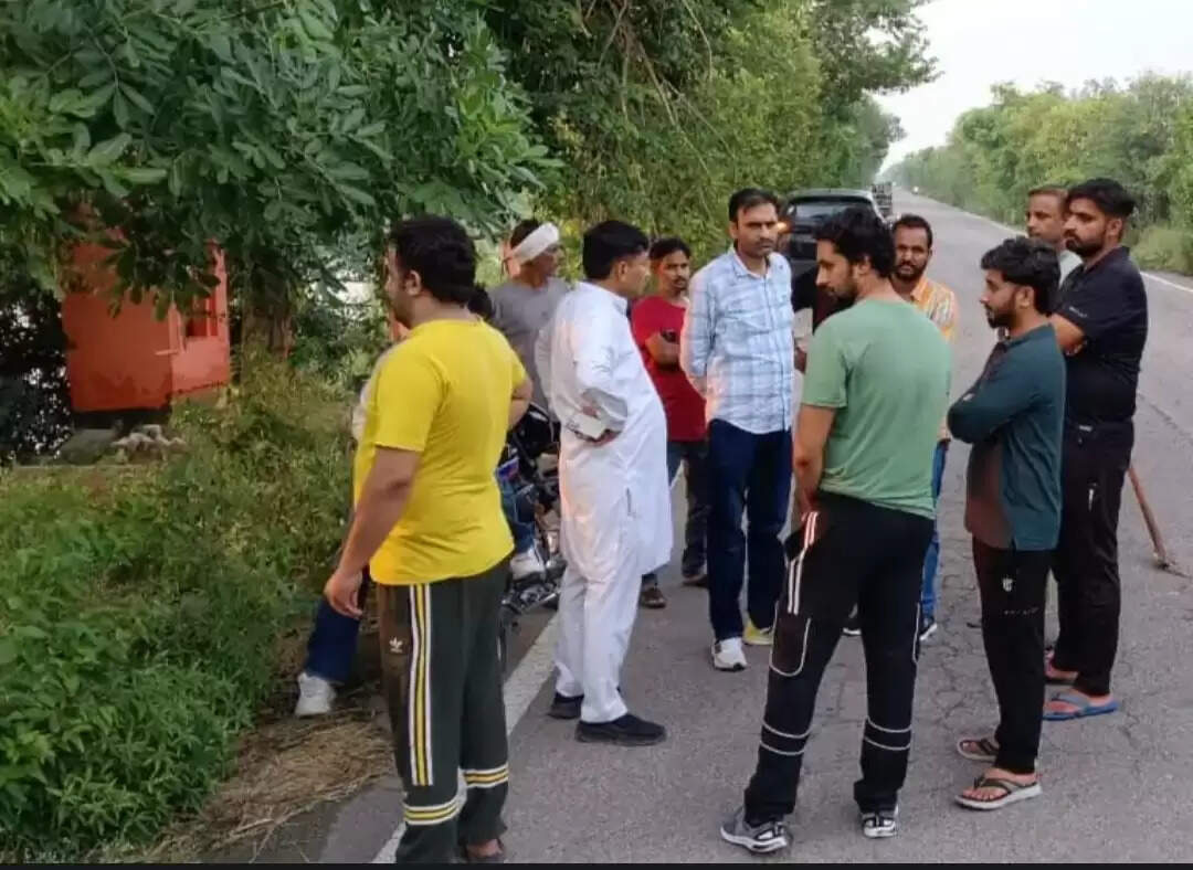 &nbsp;पानीपत: नहर में गिरी कार, ट्रक ड्राइवर ने बचाई ड्राइवर की जान, वाहन की तलाश जारी