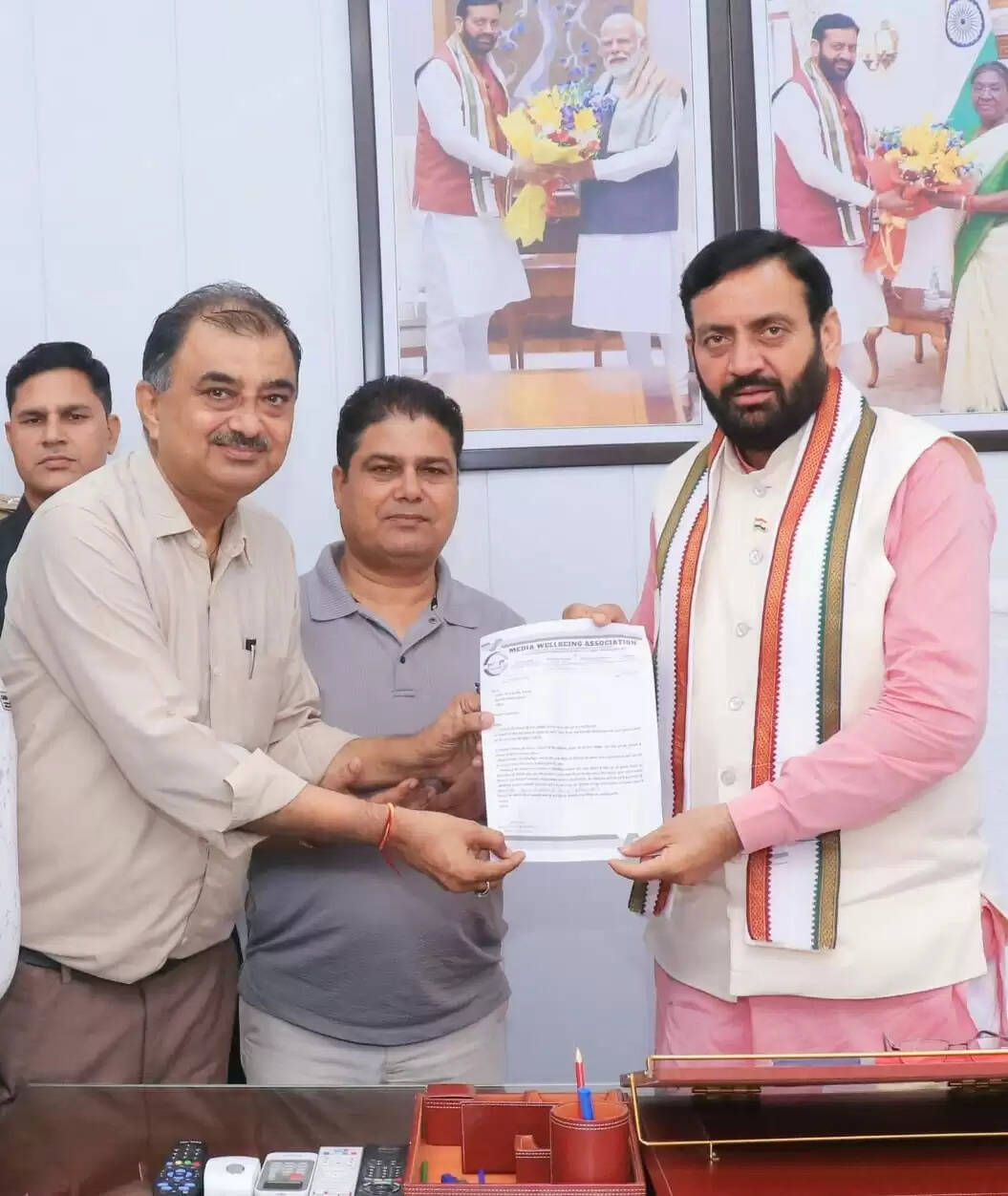 &nbsp;सी एम से मिला एम डब्ल्यू बी का डेलिगेशन: नायब सैनी ने कहा जल्द मिलेगी कैश लेस हेल्थ सुविधा