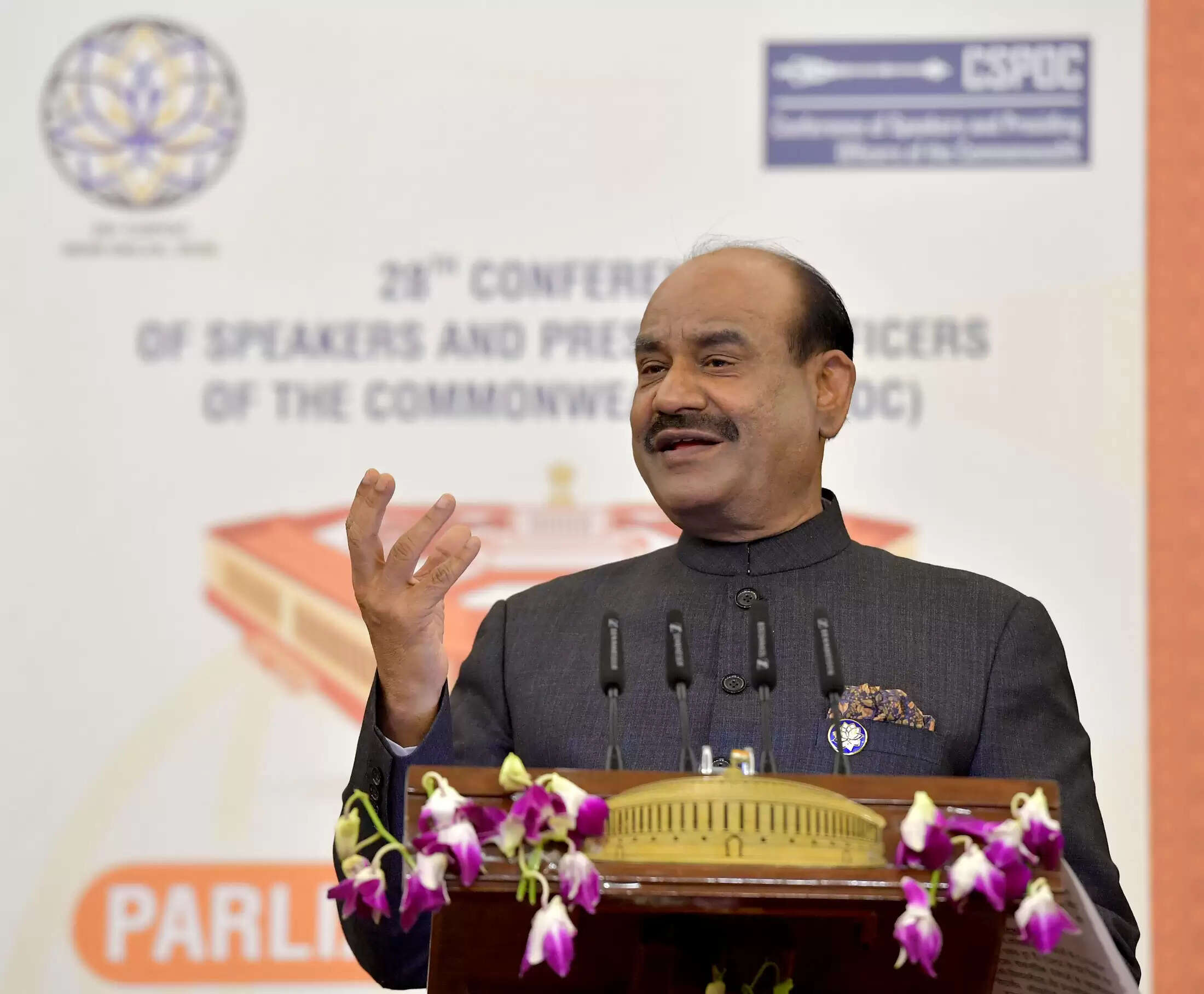 &nbsp;&nbsp;लोकतांत्रिक संस्थाओं की प्रासंगिकता समावेशी और जवाबदेह होने पर निर्भर : लोकसभा अध्यक्ष