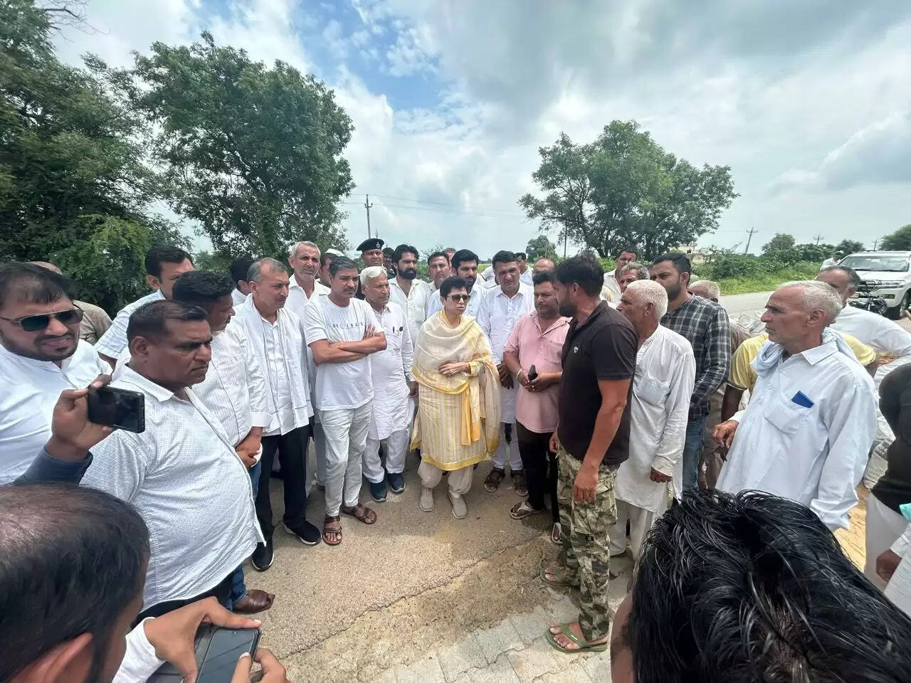 &nbsp;बाढ़ पीड़ित परिवारों को तुरंत राहत, पुनर्वास सहायता आवश्यक सामग्री उपलब्ध कराना सरकार की जिम्मेदारी: कुमारी सैलजा