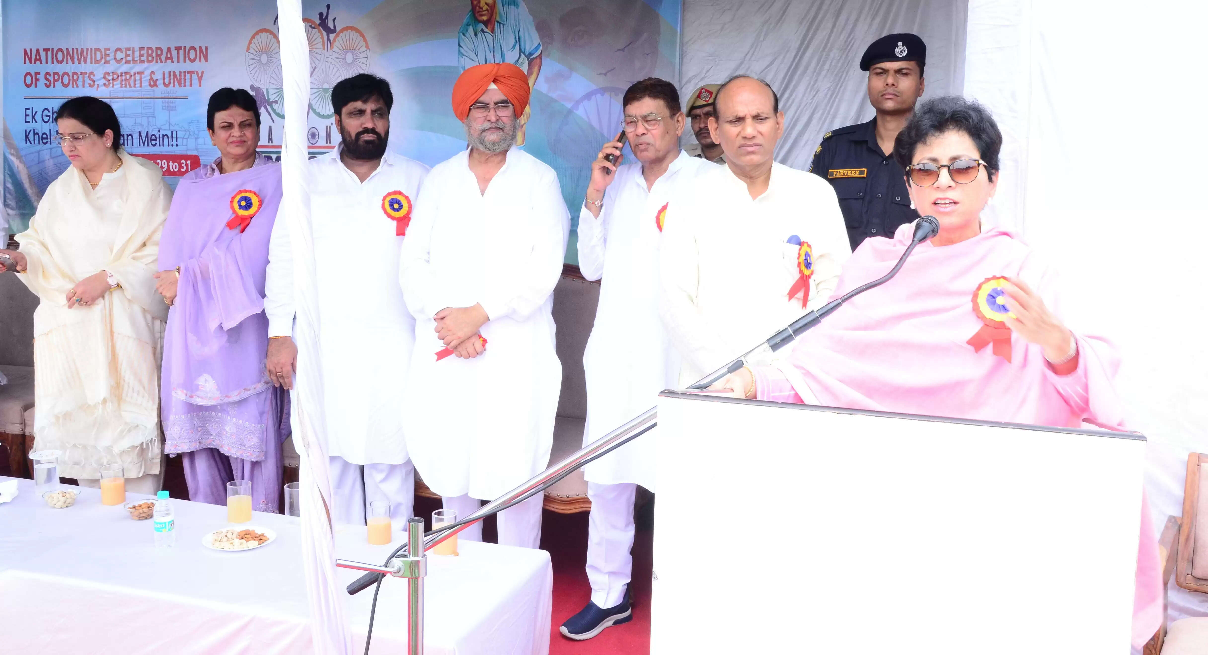 अपने संबोधन में कहा