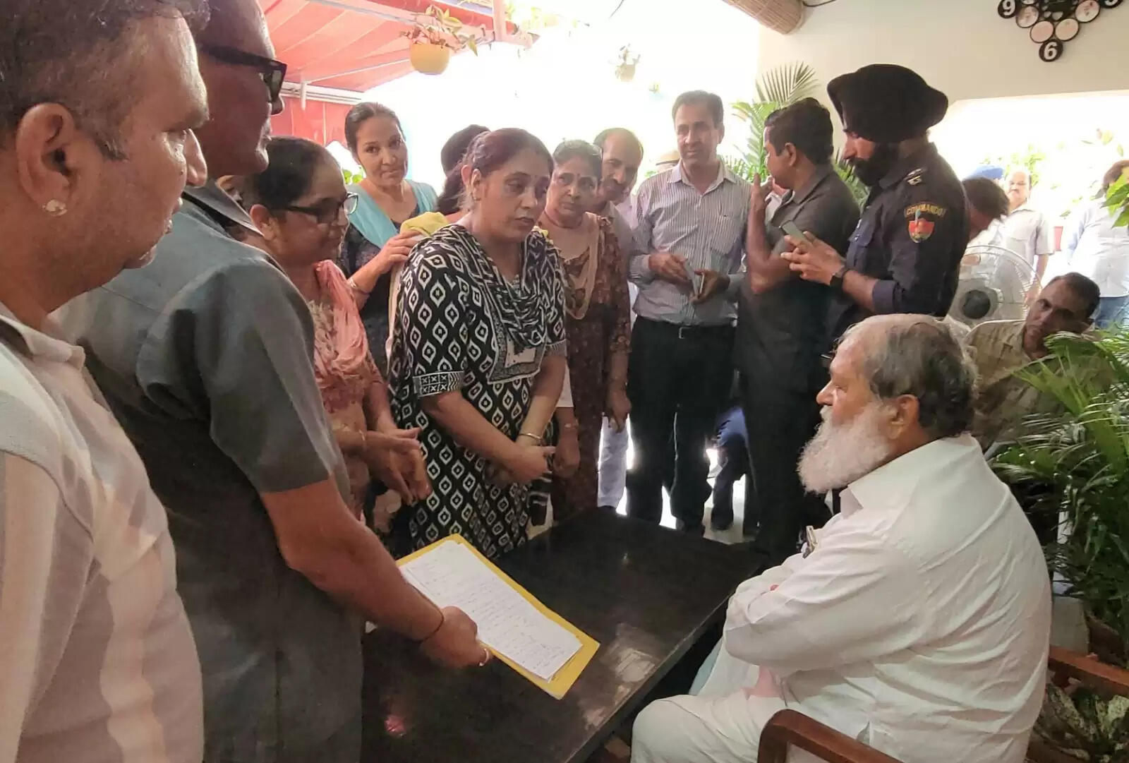 &nbsp;ऊर्जा, परिवहन व श्रम मंत्री अनिल विज ने जॉर्डन भेजने के नाम पर युवक से साढ़े तीन लाख ठगी मामले में एसपी को जांच कर केस दर्ज करने के निर्देश दिए