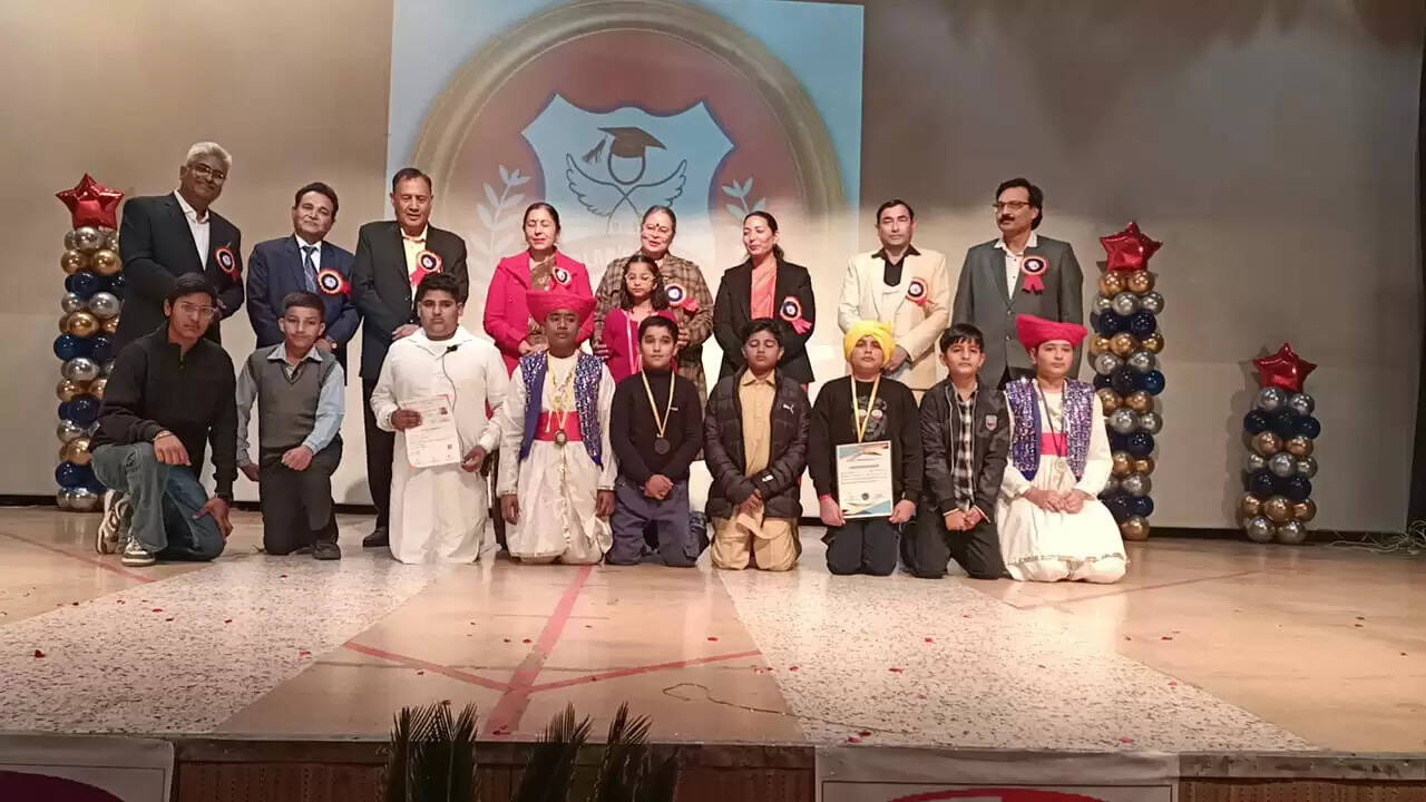 नाइन टू वन स्कोलर हेवन स्कू ल का वार्षिक उत्सव नवरस - द ग्लोरियस इंडिया संपन्न