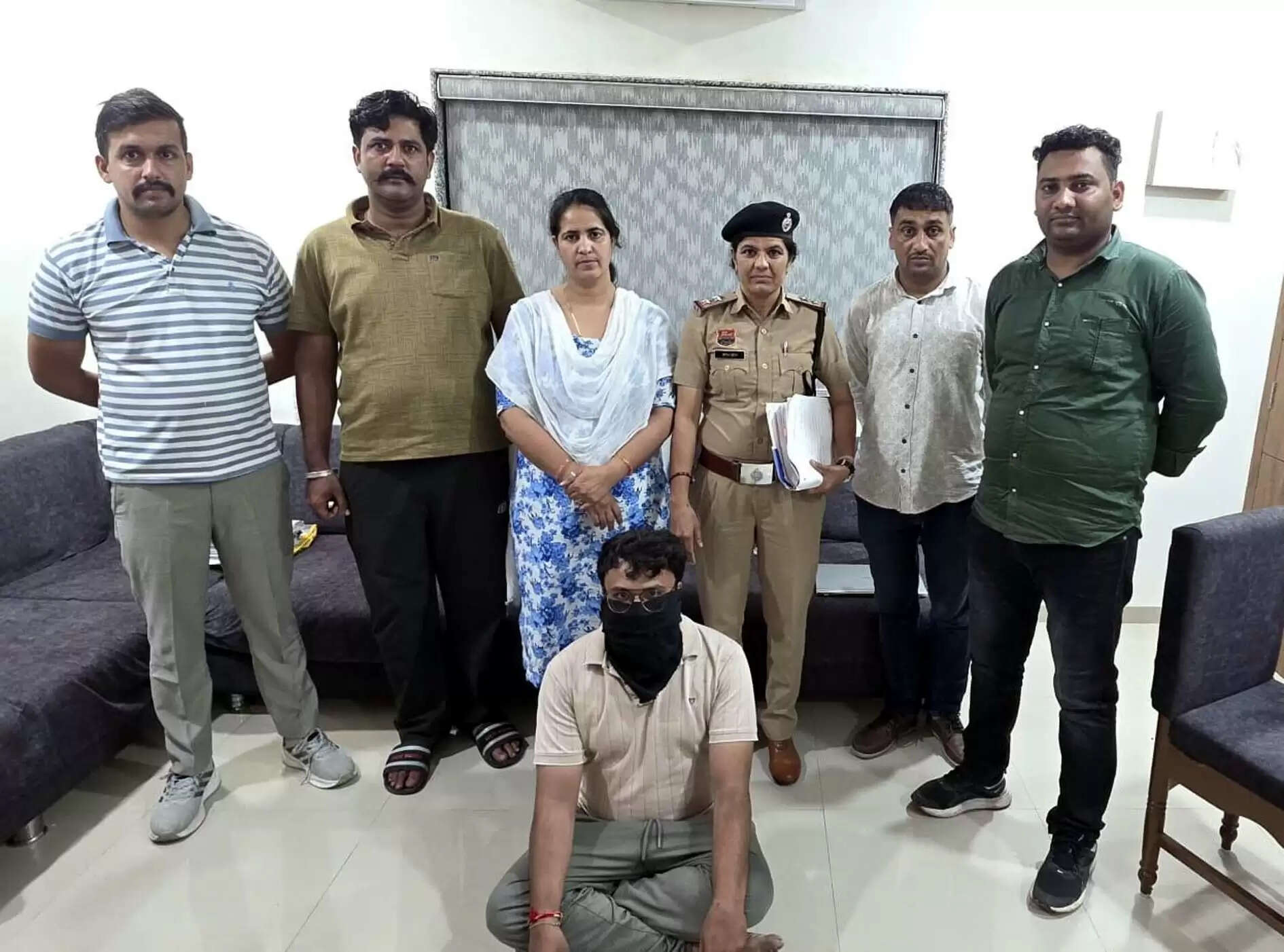 &nbsp;&nbsp;वर्क वीजा के नाम पर 20 लाख की ठगी, फतेहाबाद साइबर पुलिस ने अहमदाबाद से आरोपित को दबोचा