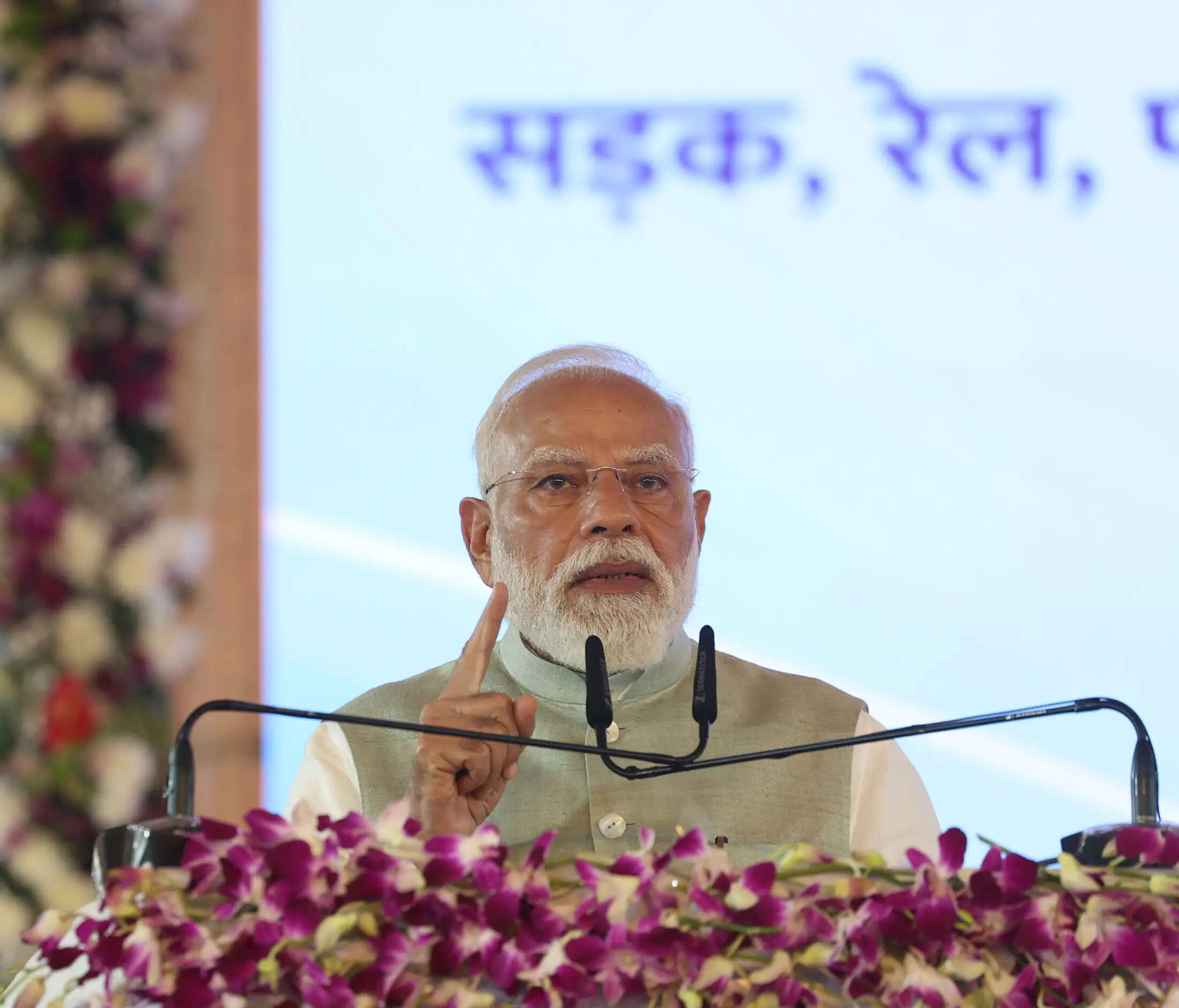 &nbsp;&nbsp;यह बंगाल की आत्मा बचाने का चुनाव, राज्य की निर्मम सरकार का अंत तय: मोदी