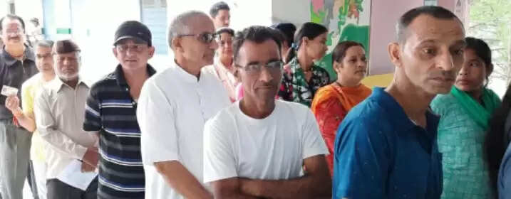 बागेश्वर में सुबह नौ बजे तक 10.2 फीसद मतदान