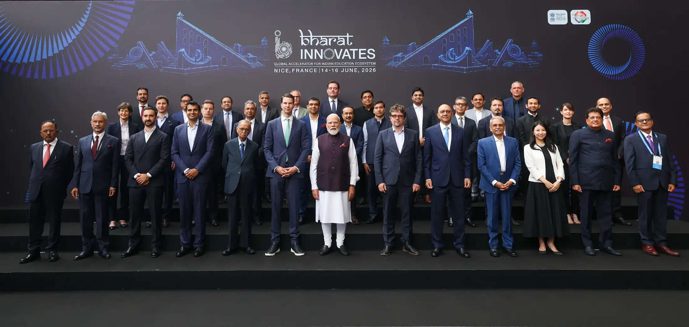 &nbsp;&nbsp;फ्रांस के निवेशकों को भारत की विकास यात्रा से जुड़ने का न्योता : प्रधानमंत्री मोदी