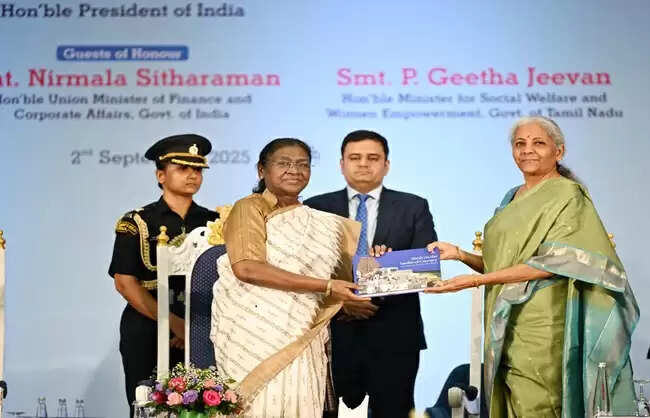 बैंकिंग क्षेत्र का भारत की विकास गाथा में महत्वपूर्ण भूमिका : राष्ट्रपति