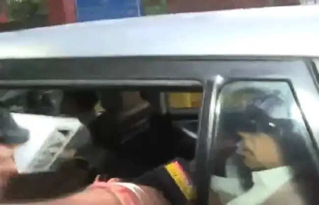 ईडी ने रॉबर्ट वाड्रा से गुरुग्राम जमीन सौदा मामले में लगातार तीसरे दिन की पूछताछ