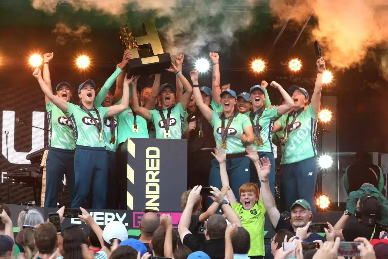  WPL 2026: मुंबई इंडियंस ने अपनी चैंपियन टीम के अधिकतर खिलाड़ियों को फिर खरीदा    ऑक्शन में हमारी रणनीति पुराने खिलाड़ियों को वापस लाने की रही: नीता अंबानी