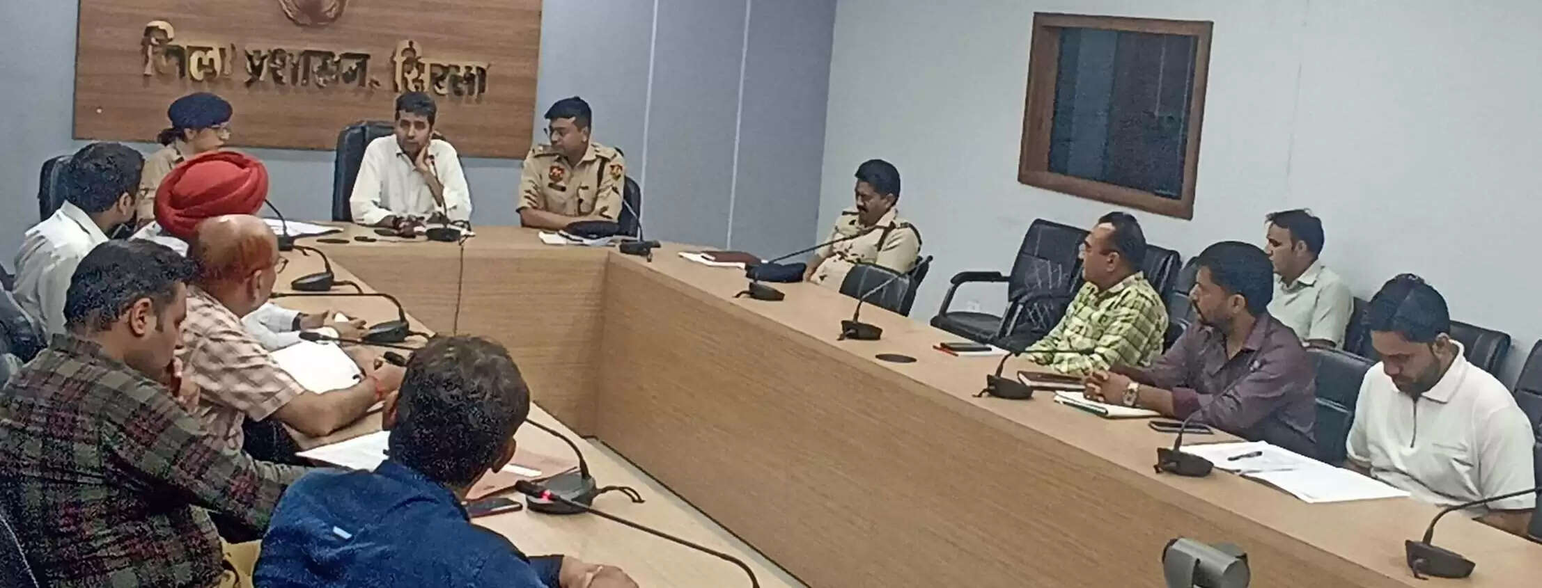 &nbsp;&nbsp;मेडिकल स्टोर के बाहर अंकित करना होगा फार्मासिस्ट का नाम व लाइसेंस नंबर